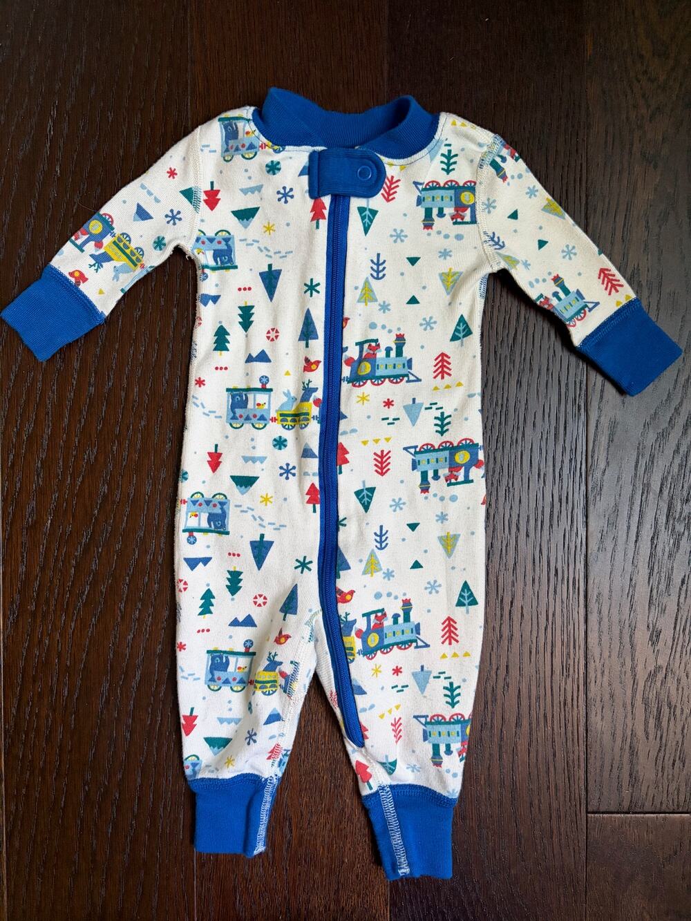 Hanna Andersson Holiday Animal Train Union Suit Pajamas (White / Blue)- 0-3 mos